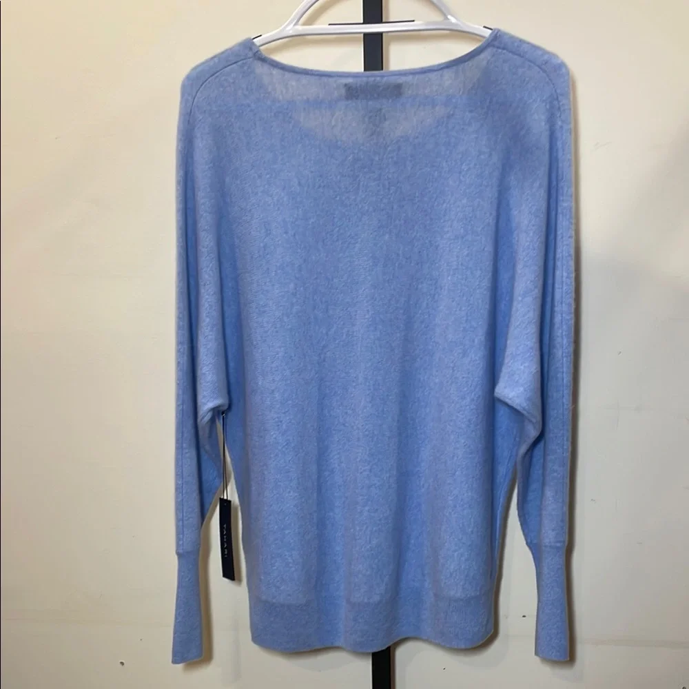 Neiman Marcus Light Blue Scoop Neck Sweater - Picture 3 of 7